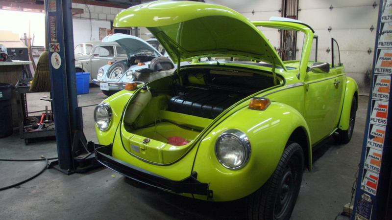 Illustration for article titled The Time I Chopped Up A Dozen Volkswagen Bugs With A Sawzall